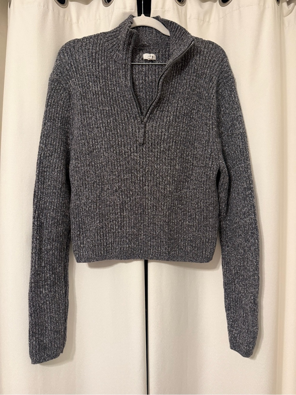 Aerie 1/4 Zip Cropped Marbled Gray Sweater in Size XXL
